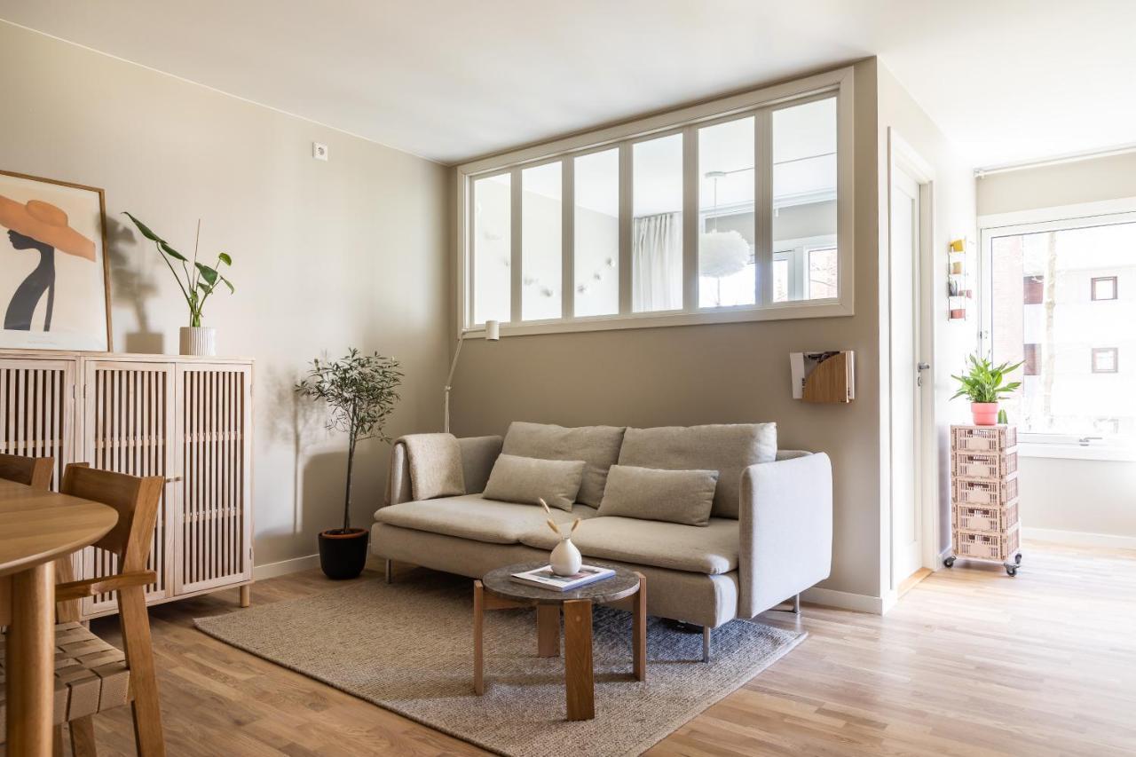Scandinavian Apartment: Modern Two-Bedroom with Terrace near Storo Storsenter Oslo Exterior photo
